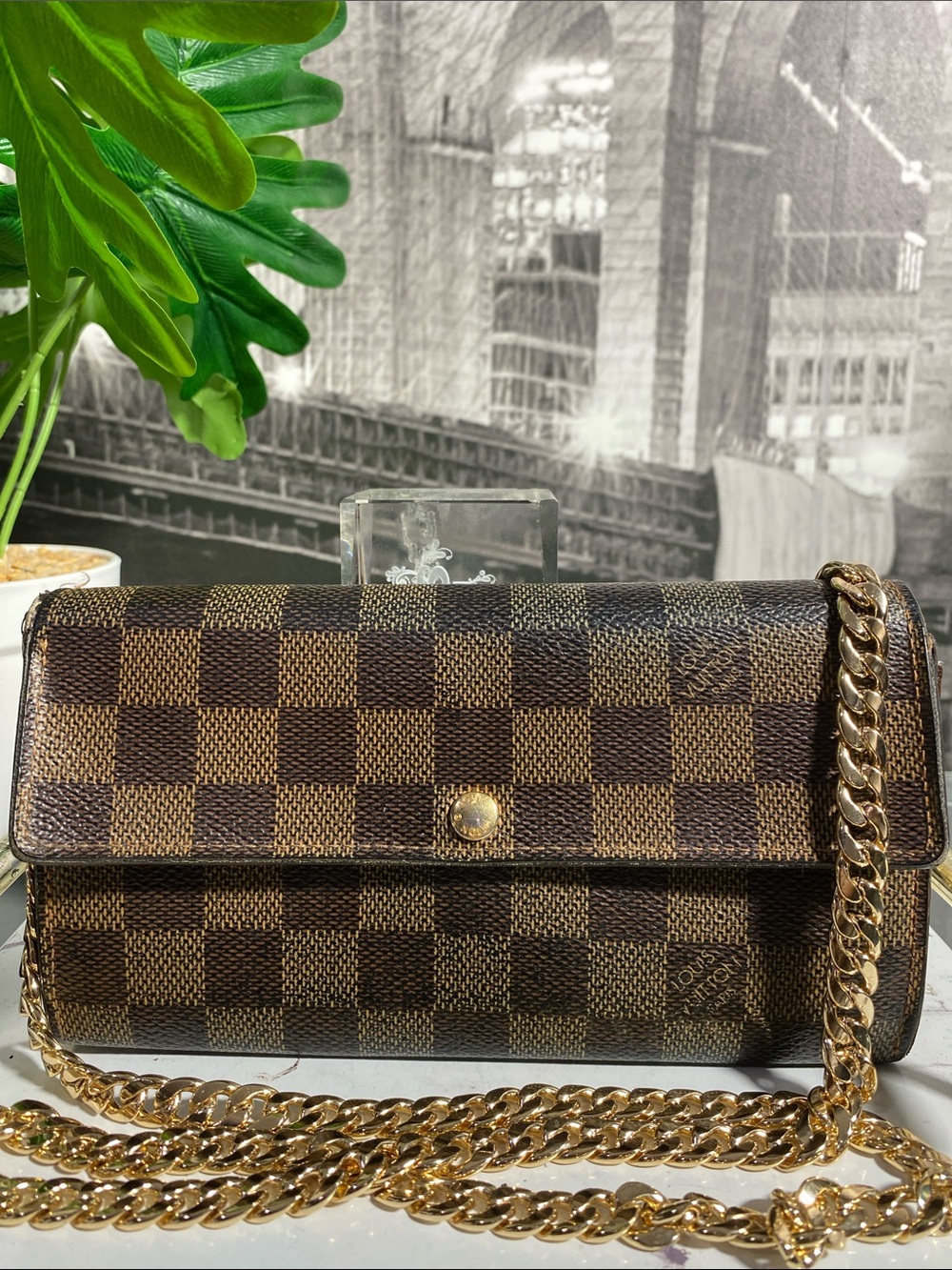 Authentic Louis Vuitton Damier Long Sarah Wallet - Picture 5 of 16